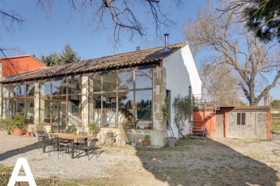 buy-sell-french-real-estate-mas-and-loft-in-camargue-arles-les-archineurs-immobilier-insolite
