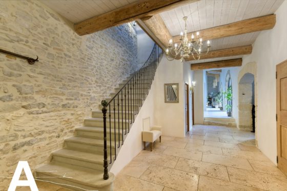 buy-sell-stone-house-real-estate-nimes-real-estate-les-archineurs