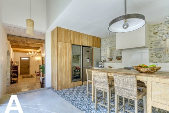 buy-sell-stone-house-real-estate-nimes-real-estate-les-archineurs