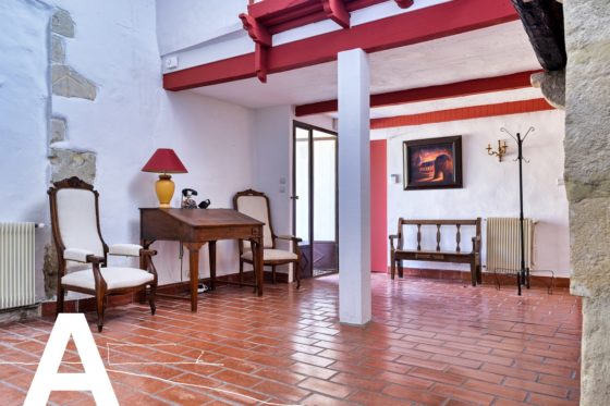 achat-vente-prieuré-rénové-immobilier-calvisson-gard-les-archineurs-immobilier-insolite