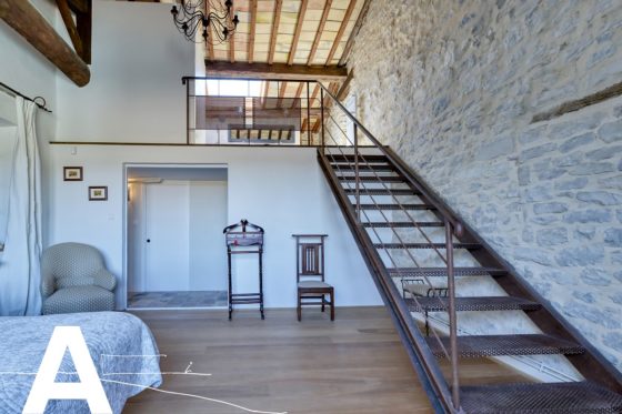 achat-vente-prieuré-rénové-immobilier-calvisson-gard-les-archineurs-immobilier-insolite