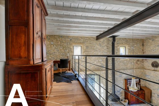 achat-vente-grange-renovee-architecte-sommieres-immobilier-insolite-les-archineurs