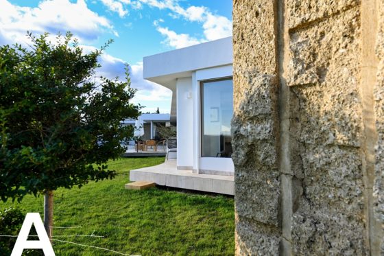 achat-vente-immobilier-armand-pellier-maison-architecte-arles-les-archineurs-immobilier-insolite