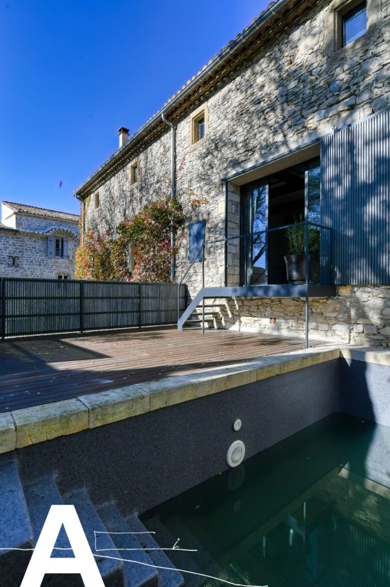 achat-vente-grange-renovee-architecte-sommieres-immobilier-insolite-les-archineurs